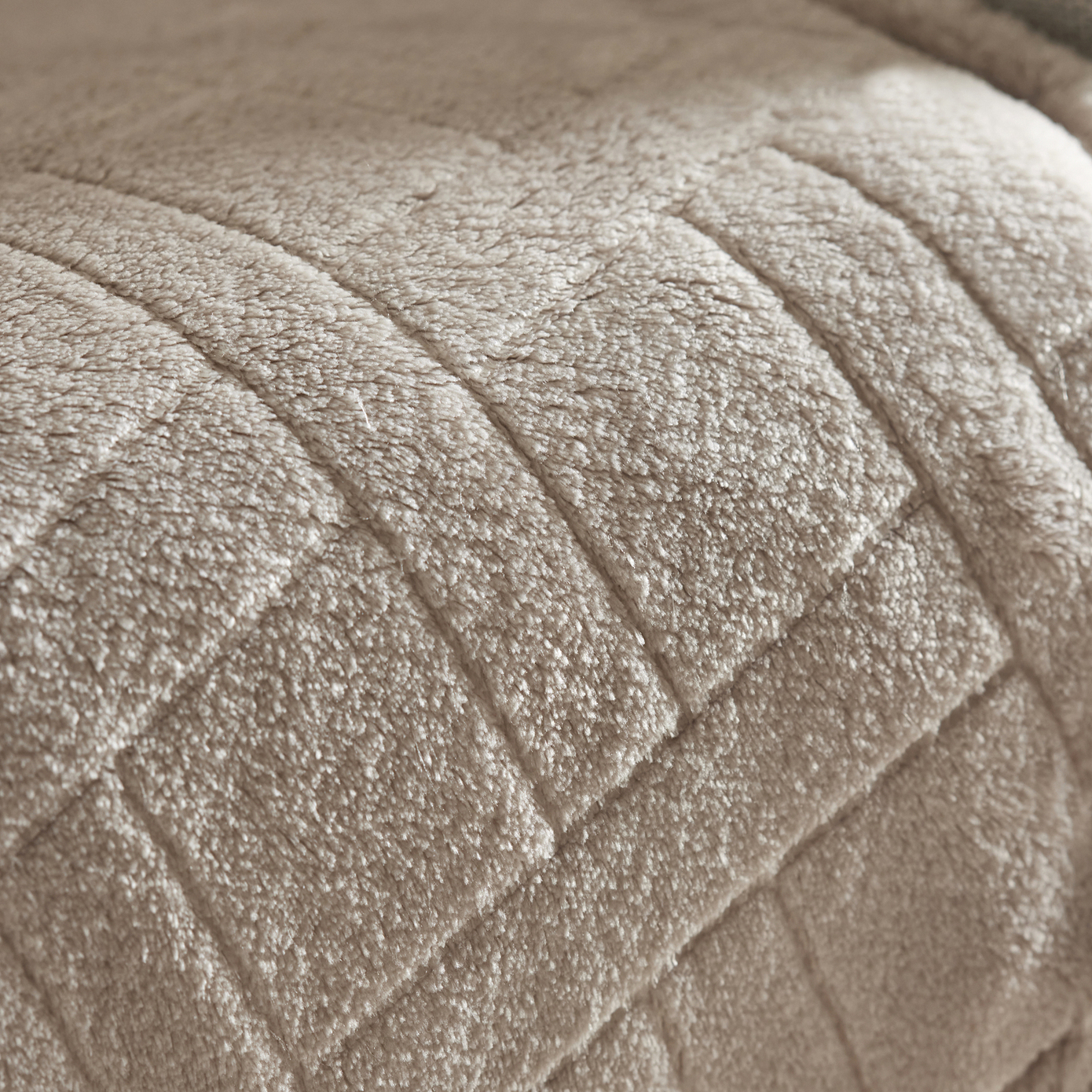 Karaca Elanor Flannel Emboss Wellsoft Double Blanket, Ivory  