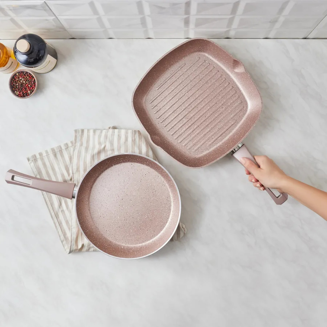 Karaca Biogranite Induktion Pan Set 2 Teiliges Roségold - KARACA  
