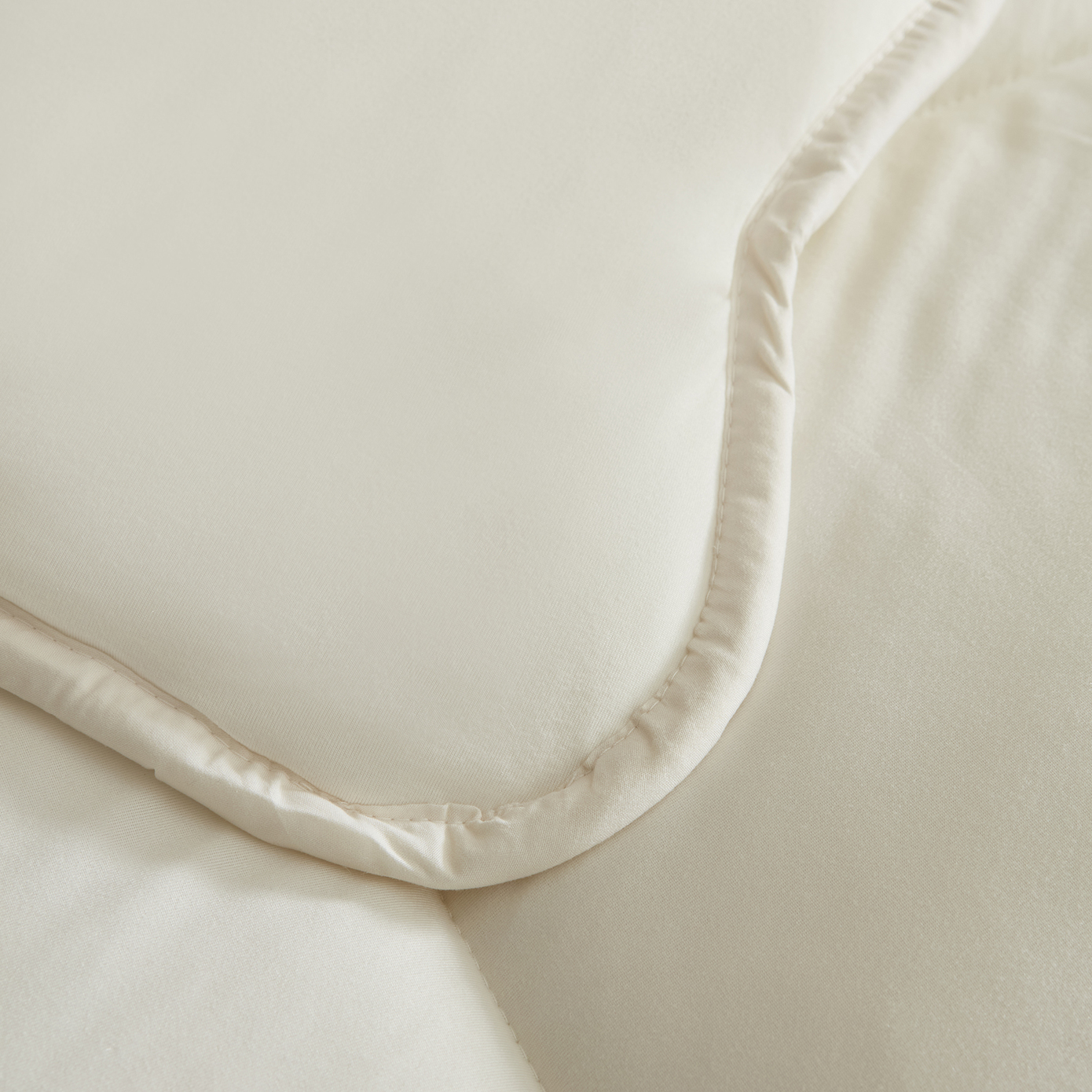 Karaca Pure White Doppelbettdecke, 200x200 cm - KARACA EUROPE