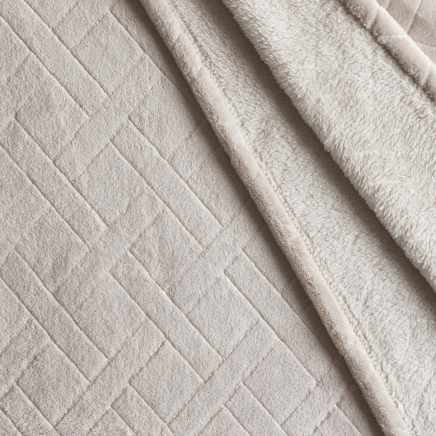 Karaca Elanor Flannel Emboss Wellsoft Double Blanket, Ivory  